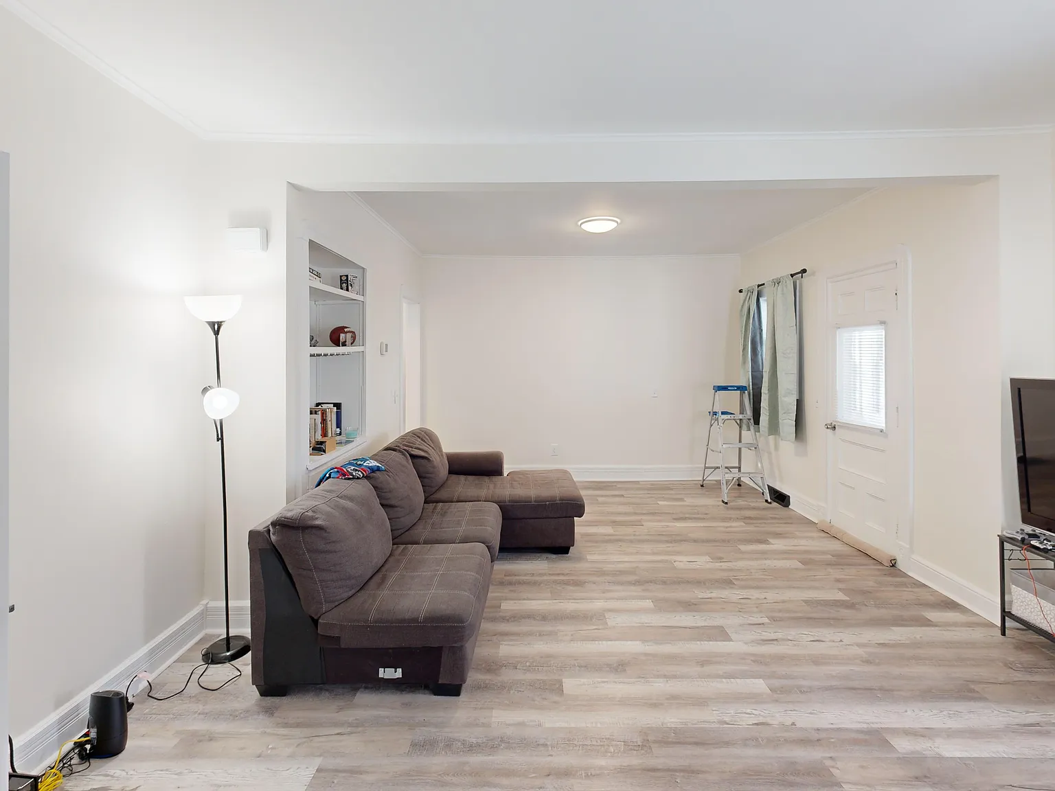 2 bed, $1,600 — Photo 1