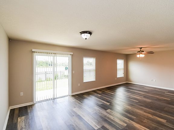 3rd image of 2190 Pebble Point Dr