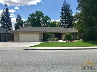 9005 Summer Creek Rd, Bakersfield, CA 93311