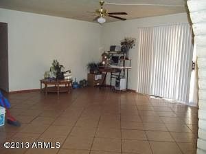 2nd image of 475 N Oxbow Dr