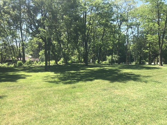 4th image of 11938 Fox River Rd