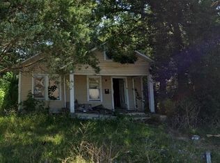 506 Izlar St, Waycross, GA 31503