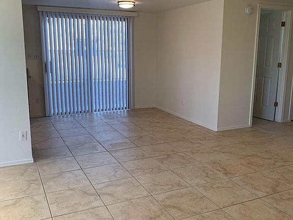 4th image of 9108 E Esperanza Dr