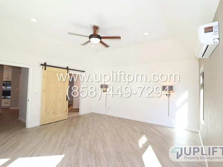 4721 Meadowridge Rd — Photo 8