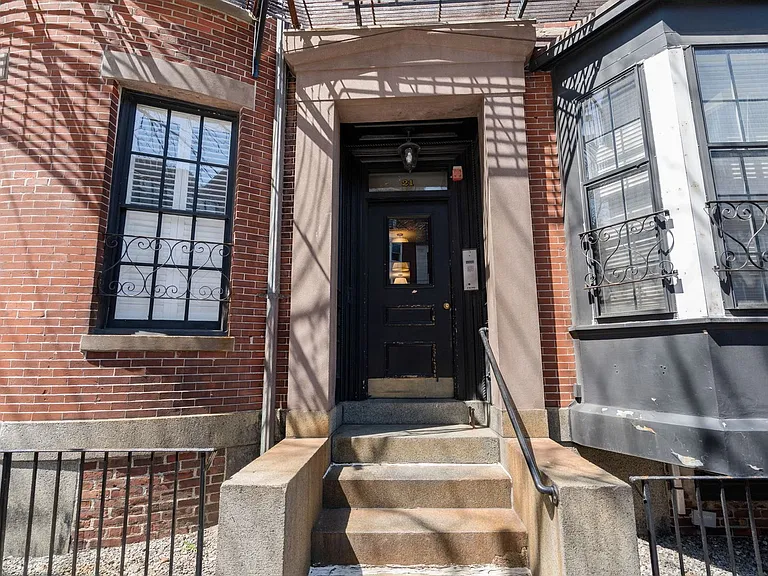 21 Bowdoin St #2C — Photo 12