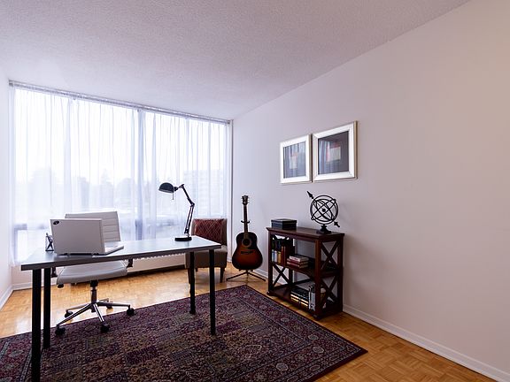 5th image of 2660 Norberry Cres #214