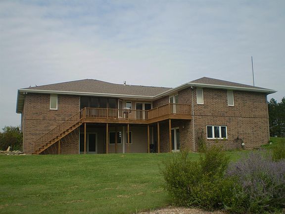 3rd image of 953 2400th Ave