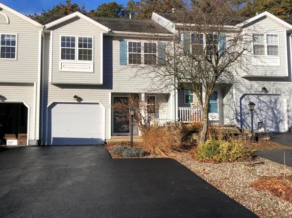 13 Fairwood Drive, Queensbury, NY 12804