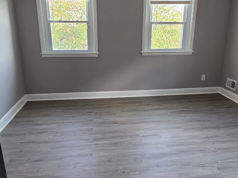 6131 Cardiff Ave — Photo 5