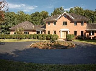 13801 Hidden Glen Ln, Gaithersburg, MD 20878