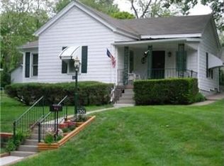 1301 Columbia Ave, Leavenworth, KS 66048