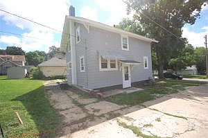 2nd image of 623 3rd St