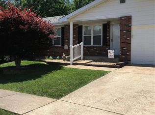 873 Woodridge Dr, Arnold, MO