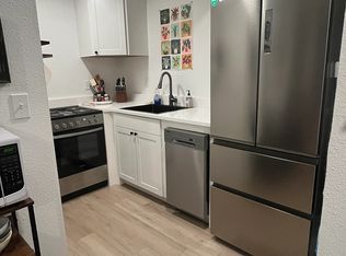1111 NW 56th St #9A, Seattle, WA 98107