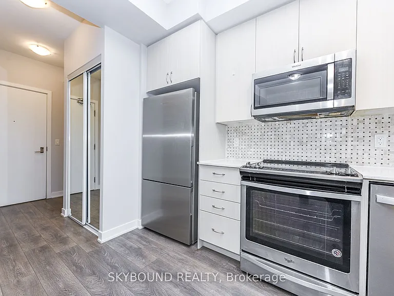 4655 Glen Erin Dr #210 — Photo 18