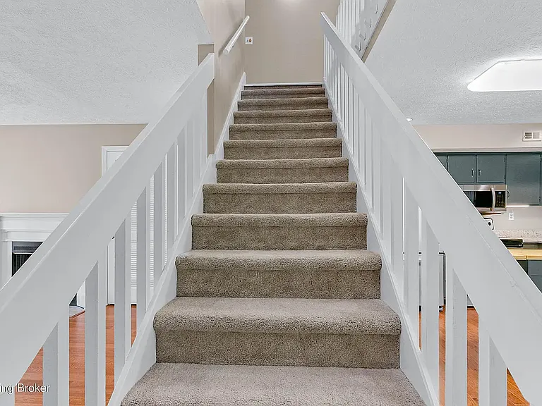 423 Ledgeview Park Dr — Photo 15