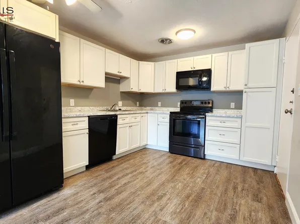 51 Warren St APT B-3, Waltham, MA 02453