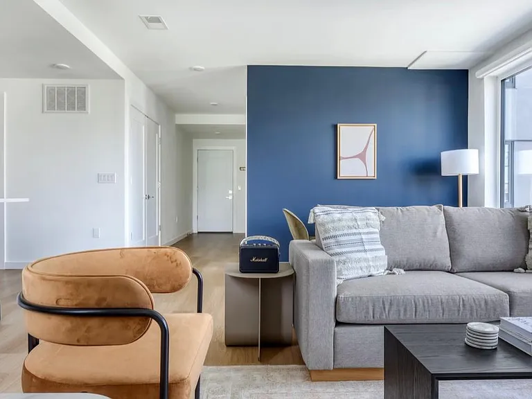 401 Jackson St #4 — Photo 3