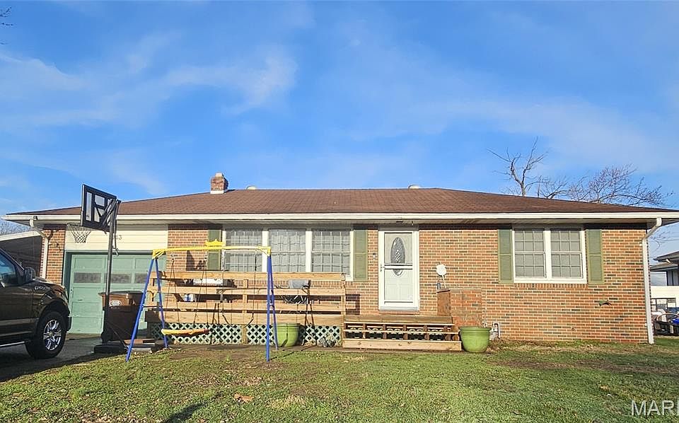 1st image of 143 Reno Ave