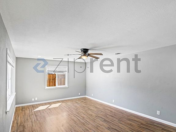 5th image of 2732 D St #1