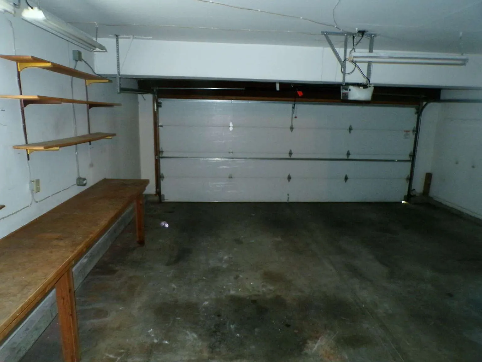 3 bed, 2.5 bath, 1633 sqft, $2,550 — Photo 3