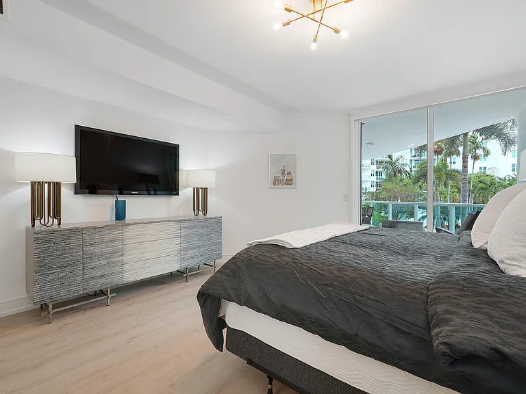 550 SE Mizner Blvd #B209 — Photo 24