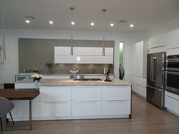 2nd image of 708 Canyon Brook Pl