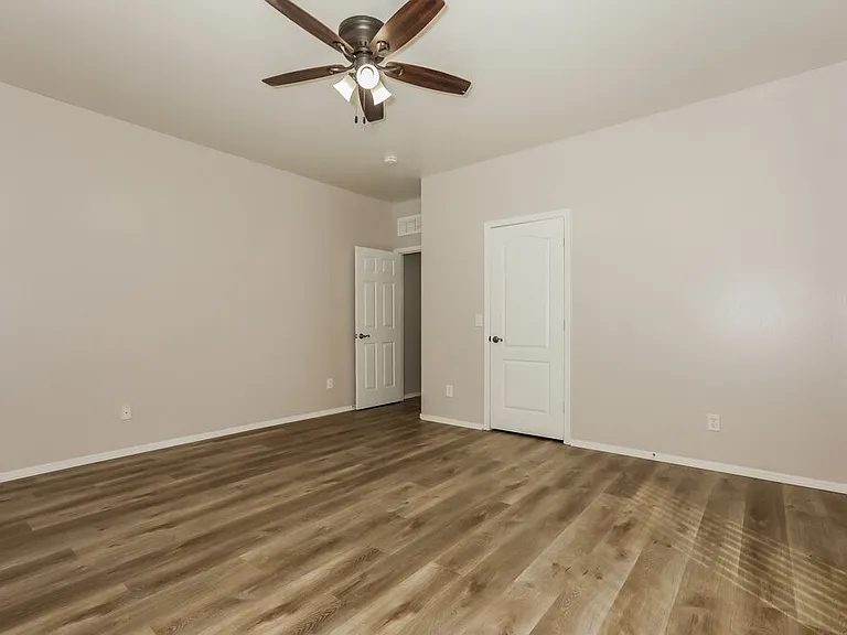 4229 E Milky Way — Photo 10
