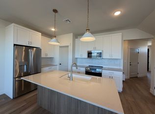 571 E Hemsworth Ln, Washington, UT 84780