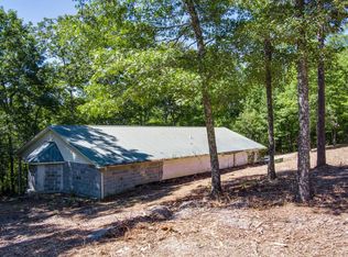 3384 Chapel Hill Rd, Crawford, TN 38554