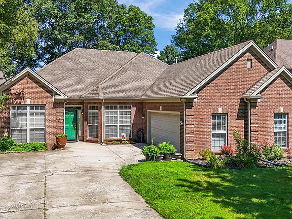 3rd image of 2228 Dunhill Ln