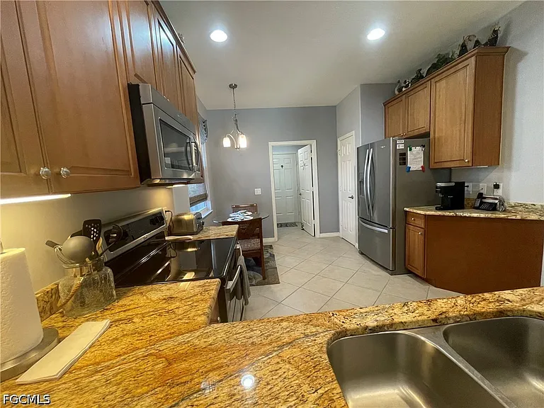 10630 Camarelle Cir — Photo 19