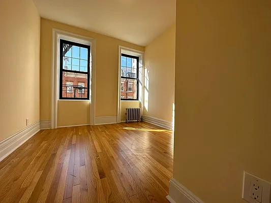 Rented by City Connections Realty | media 17