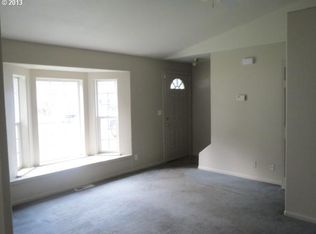 87945 9th St, Veneta, OR 97487