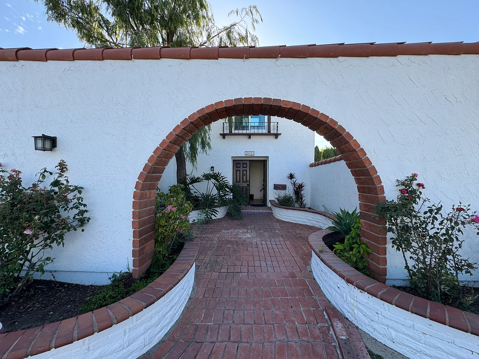 4 bed, 1812 sqft, $5,500 — Photo 3