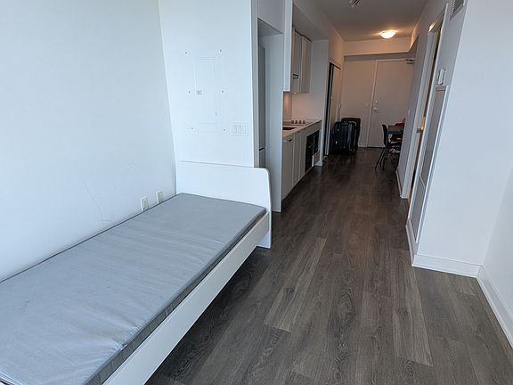 4th image of 195 Redpath Ave #2707