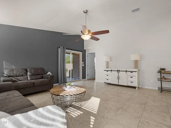 800 W LOWELL Drive, San Tan Valley, AZ 85140