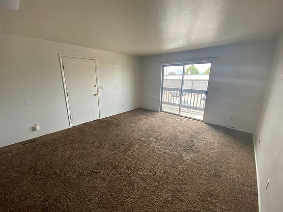 3rd image of 553 N Monterey Dr #595