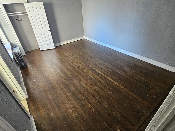 5th image of 691 Elizabeth Ave #3B