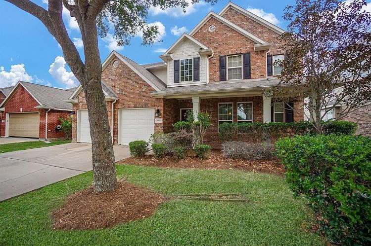 1st image of 6226 Oxford Lake Dr