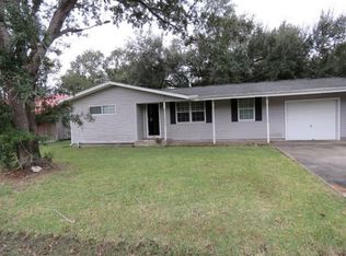 1361 Bassett St, Orange, TX 77632