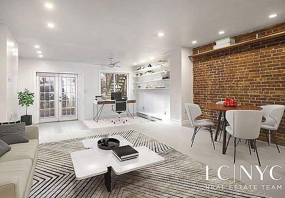 4th image of 255 W 70th St #1