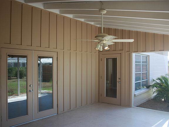 4th image of 3157 Regatta Cir