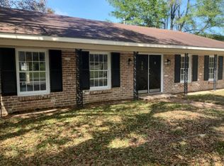 2766 Brookwood Dr, Mobile, AL 36606