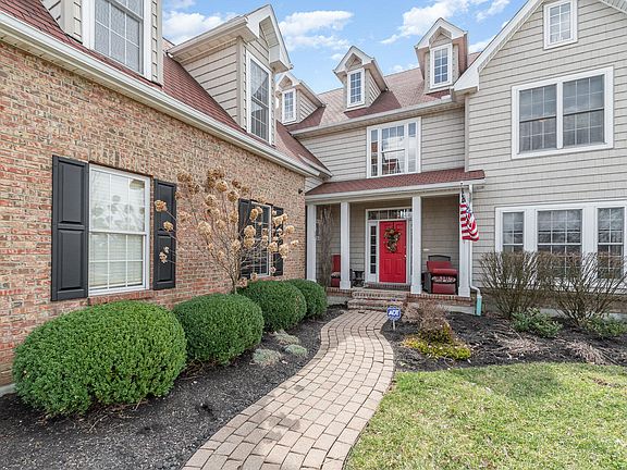 3rd image of 9709 Manassas Dr
