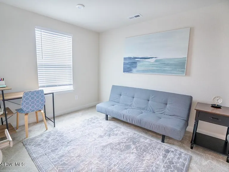 409 Fost Blvd — Photo 4