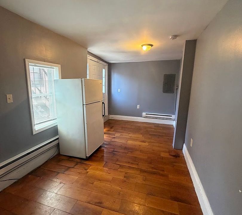 2nd image of 531 N 8th St #2-R