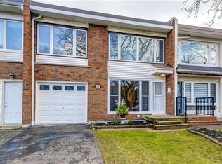 2420 Maryvale Ct, Burlington, ON L7P 2P2