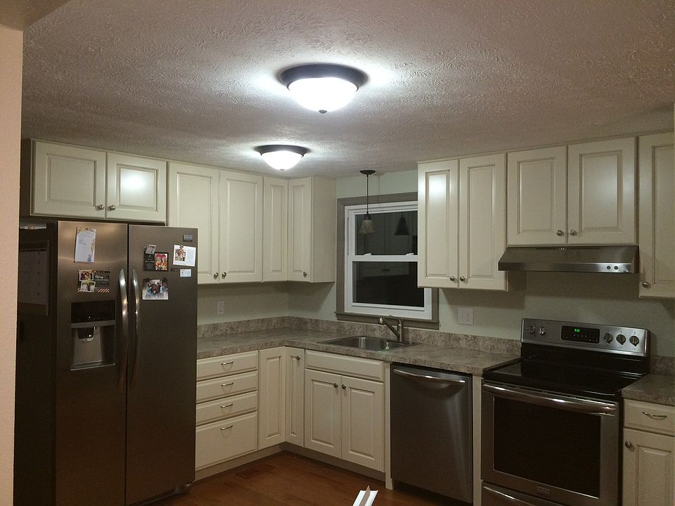 2nd image of 7070 Shepherdstown Rd