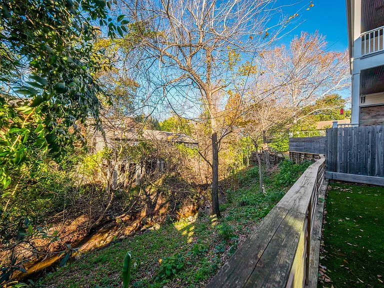 2501 Julian St — Photo 30